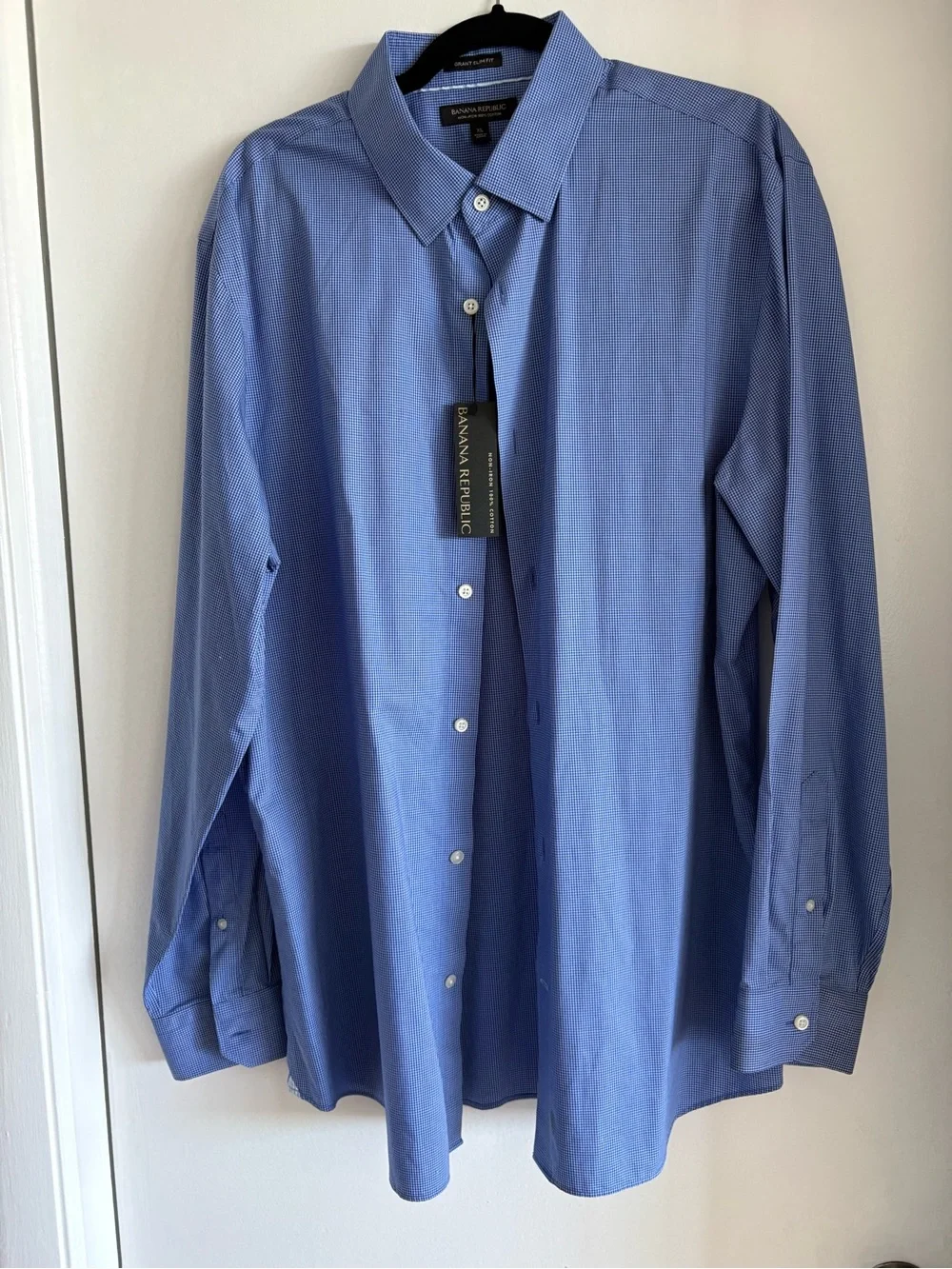 Banana Republic Men's Blue Dress Shirt - Solid Spread Collar